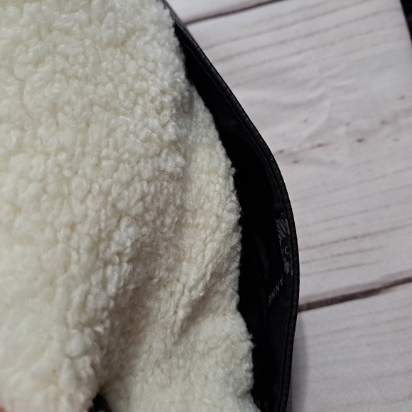 Anne Klein Faux Sherpa Faux Leather Convertible Crossbody Handbag Purse - Picture 10 of 15